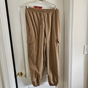 NWT Good American Tan Shine Cargo Joggers High Rise Relaxed Fit Size 4 (XL)